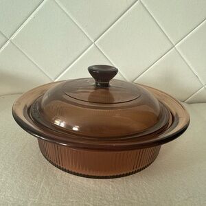 Visions PYREX Amber Corning Ware lid and dish set